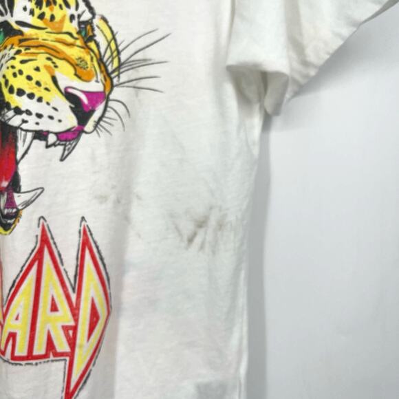 Daydreamer Def Leppard TNT Pyromania '83 Ringer Tee White Medium NWOT - Picture 4 of 8